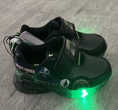 Monster Jam Grave Digger Low Top Unisex Sneaker LED Hook & Loop