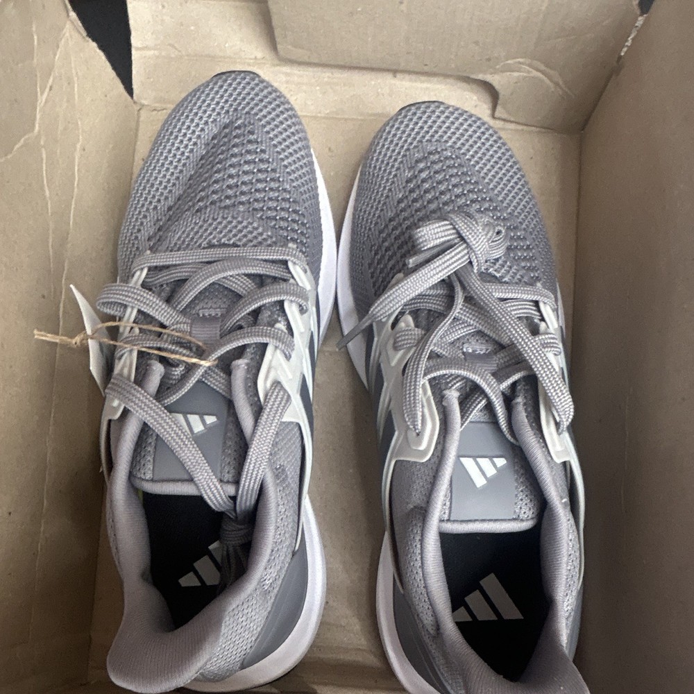 adidas Ultrandream DNA J Gray/White Low Top Athletic Sneakers Youth 5 JR1419