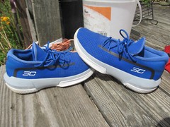 Under Armour SC 3ZERO Curry Kid’s US Y7 Blue/Black Basketball Shoes 3022117-400