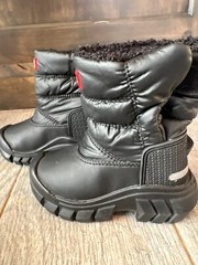 Hunter Big Kids Intrepid Lug Sole Insulated Snow Boots NWOT Boys Girls Fur Lined