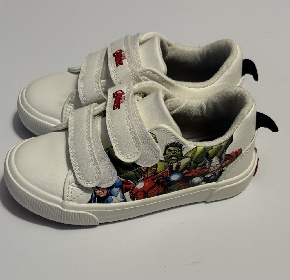 Marvel Avengers Kids Hook & Loop Low Top White Sneakers US 9 EU 25/26 UK 8