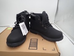 Josmo Unisex Work or Hiking Boots – Black, Size 13 Little Kid