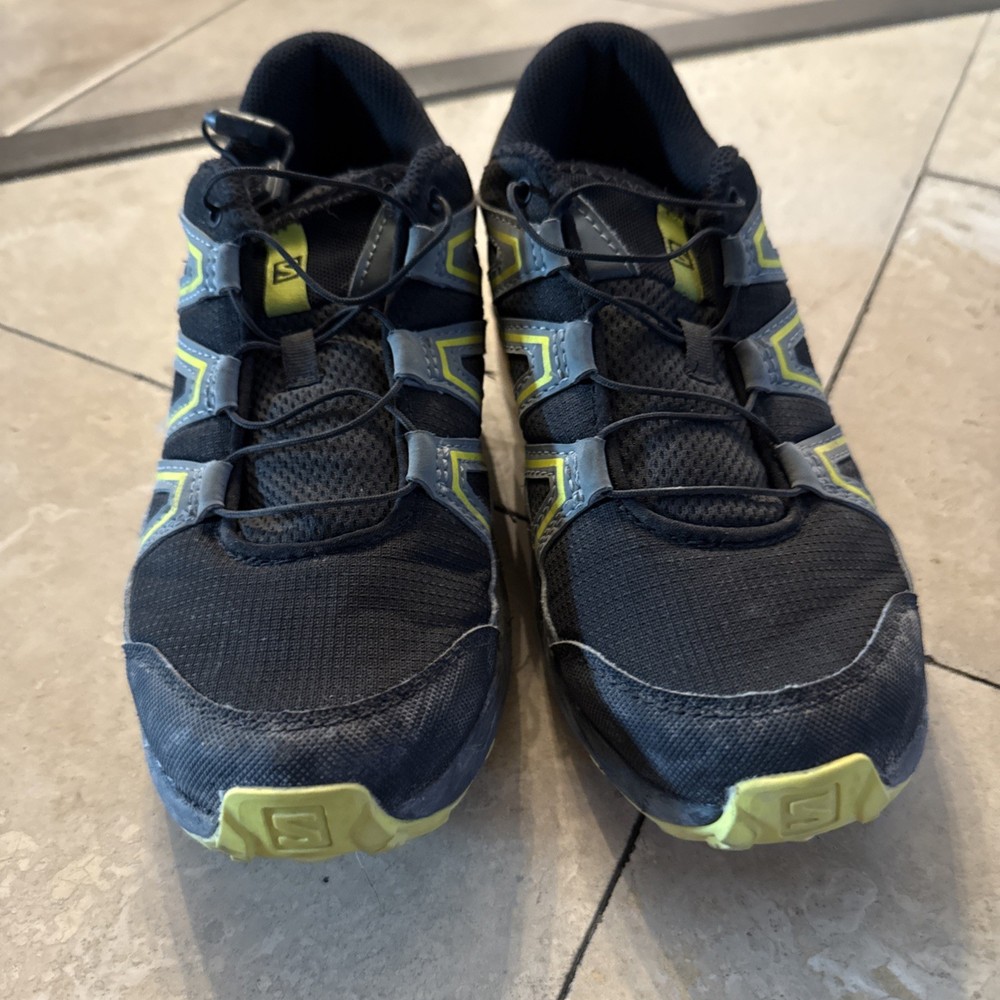 Salomon Speedcross Waterproof Kid’s Size 4 Trail Running Shoes Black Yellow