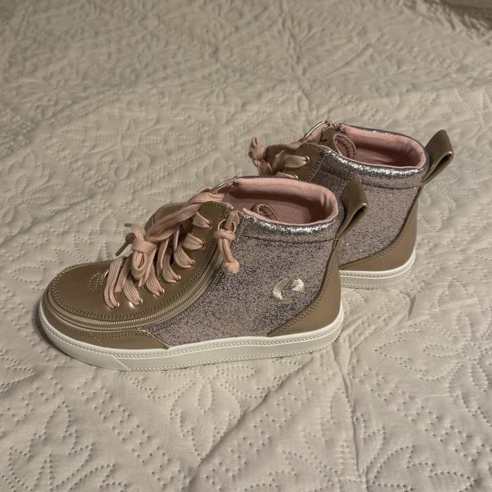 BILLY Classic Lace High Kids High Top Glitter Lace-Up Sneakers New w/tags US 3 M
