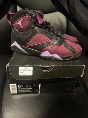 Size 6.5 Y (GG) – Jordan 7 Retro Mid Mulberry