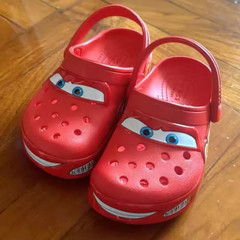 NEW Kid’s LIGHT-UP Lightning McQueen Croc NWT Kid Shoe Clog Disney C8-J3 Sizes