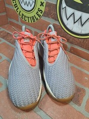 Nike Air Jordan Future Low Wolf Grey Infrared Youth Size 6 Gray/pink