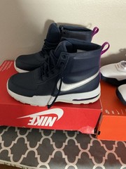 Nike Kids Size 6y Boots