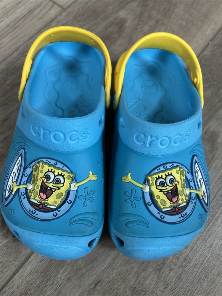 SpongeBob Crocs Youth Sz 1 Aqua Blue 3D Clogs Rare-Discontinued 2010