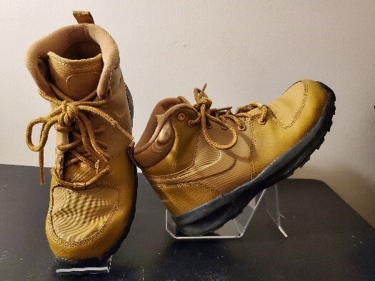 Nike Manoa Youth 3y