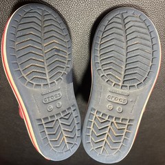 CROCS Size 8 Navy/Red Crocband Sandal ~Unisex Boys/Girls Moulded Croslite Strap