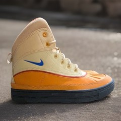 Nike Woodside 2 High Sesame/Game Royal-Hot Curry (524872 201) 6.5Y( 8 Women’s)