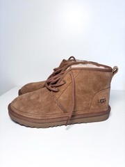 UGG Neumel II Chestnut Brown Suede Wool Lined Winter Chukka Boots Unisex Kid’s 4