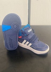 (TD) Adidas neo Hoops Mid (Size 6.5K)*