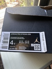 Jordan Pro Strong (GS) Sneakers White/Navy/Red US 4Y EUR 36 DC7911-100