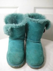 UGG 1006638K Bailey Button Boots Kids Shoes Size 33 / 3