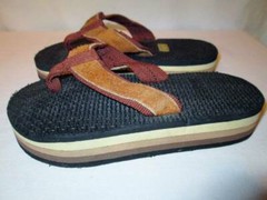 NOS Vintage 80s RAINBOW Flip Flops Three Color Brown Tan Cream Child Sandals 1