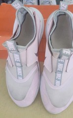 Size 7Y Eur 40- Nike Flex Experience Run Low Pink