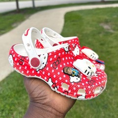Crocs Hello Kitty 50th Anniversary Red Classic Polka Dot Clogs Toddler Size 11