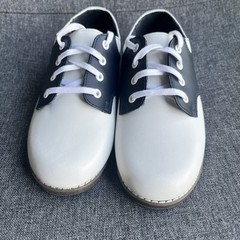 EUC Stride Rite Classic Leather Saddle Shoes Navy and White Kids Size 12