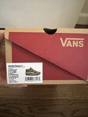 Excellent condition VANS Sk8-Mid Reissue v Kids Gum Gray Size 2