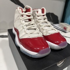 Nike Air Jordan 11 Retro Cherry GS White/Varsity Red