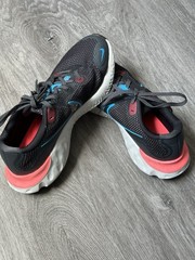 Nike Renew Youth Black, Blue & Coral Pink Athletic Shows – Size 6.5Y / 8W