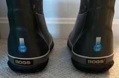 Bogs Kids Insulated Winter Boots, Gray, Youth Size 3