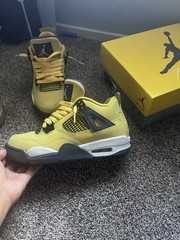 Size 6.5 (GS) – Jordan 4 Retro 2021 Mid Lightning