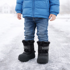 SOREL Kids Snow Commander Waterproof Winter Boots Size 4 Warm Easy Closure New