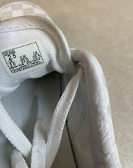 VANS Checkered Lace Up White Sneakers Shoe 721356 Size 2.5