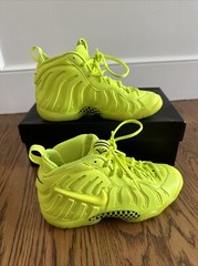 Nike Little Posite Pro (GS) Foamposite Volt Yellow Size 4.5Y Also Women’s 6 $180