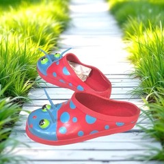 Sunny Patch Red w Blue Polka Dots 3D Bug Insect Face Rubber Clogs Toddler 8-9