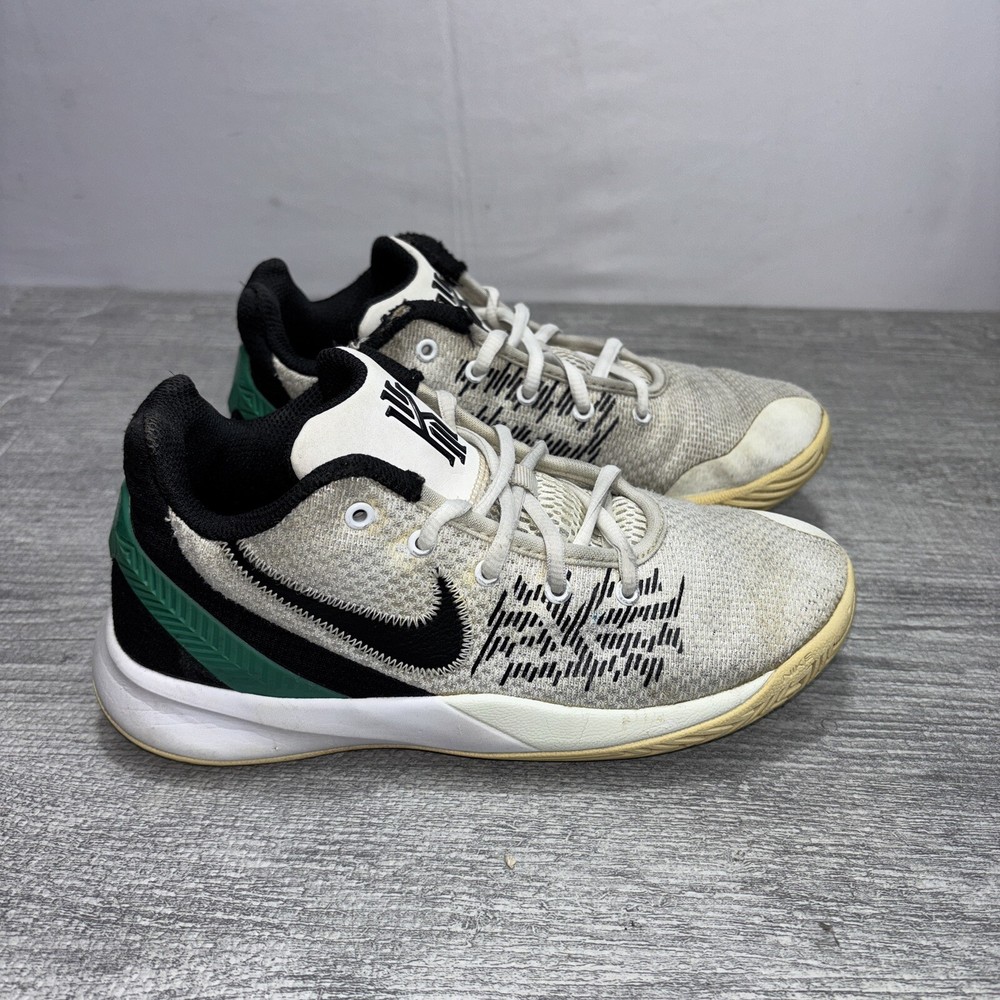Nike Kyrie Flytrap 2 Kids Shoes Size 6Y White Basketba lUnisexl AQ3412-005