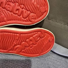 Native Jefferson Kids Sneakers – Torch Red & Shell White, US C5, New