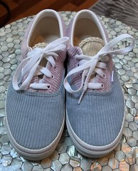 US kids/Womens 5.5 pastel velour van shoes NEW