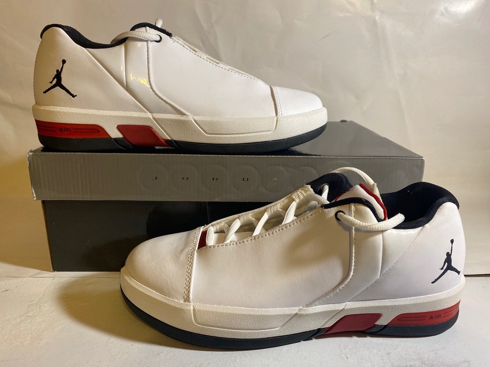 New Jordan TE 3 Low gs Size 6 Michael Jordan Chicago Bulls Retro Jordan Jumpman