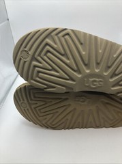 UGG Kids Classic II Boot, Size 6, Authentic with Original Box, Chestnut 1017703K