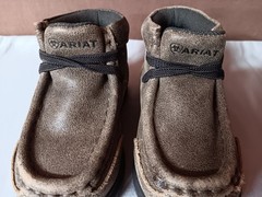 Ariat „Andrew“ Children’s Mid-ankle Booties Rubber Sole Size Unknown (5?)