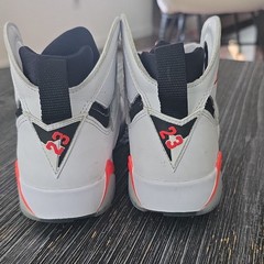 Jordan Air Jordan 7 Mid Top Leather Sneakers White/Black/Red 5Y DQ6040-160