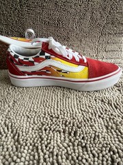 Size 3 (PS) – VANS Old Skool ComfyCush Low Flame Checkerboard