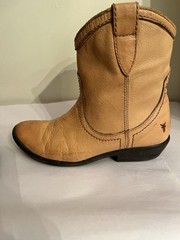 Frye Boots Carson Shortie Boy Size 3 Tan Leather Pull On Ankle Boots kids boots