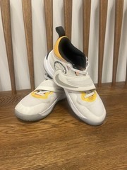 Nike Team Hustle D11 Low Doodles – FJ7688-101~ Size 3 ~ Youth