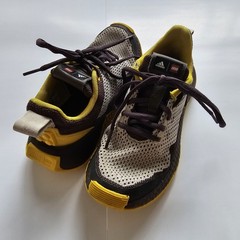 Adidas x Lego Sport Pro J Kid’s Sneakers/Shoes Size 2.5 GW3974 Yellow & Brown