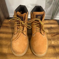 Authentic Timberland Kids Youth Classic 6 Inch Wheat Boots „Butters“ – Size 2.5