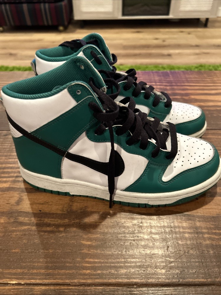 Nike Dunk High ND GS OG Celtics Size 6Y Green Retro