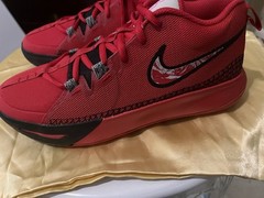 Nike Kyrie Flytrap 6 Red Black Athletic Shoes Youth Size 6Y (DQ8094-600)