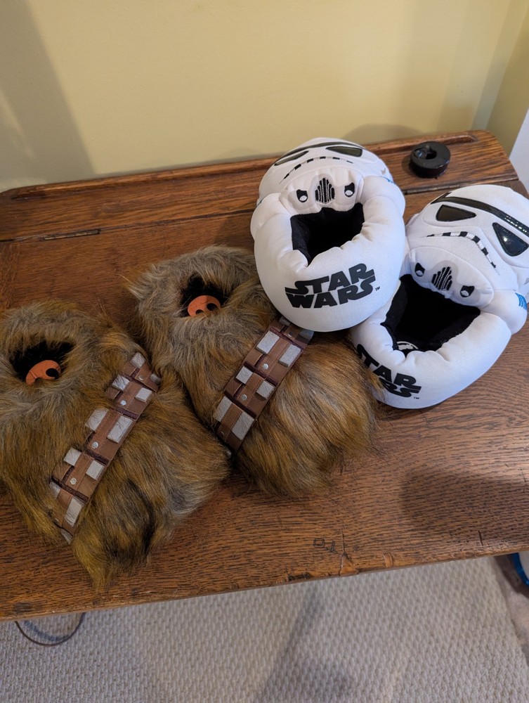 Star Wars Chewbacca Fur & Stormtrooper Slippers KIDS Size Large 3-4 Good Cond.