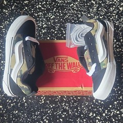 VANS Knu Skool Unisex Kids Sneaker Camo Black/Green Suede Low Top US 4