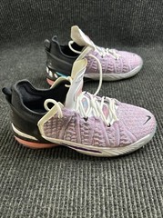 Nike Big Kid’s Lebron 18 GS Graffiti Basketball Shoes Youth 7y Purple CW2760-900